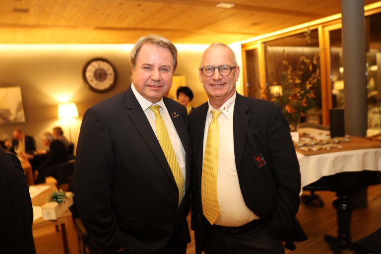 Günther Meindl (Berghof Lech) und Weinakademiker Johannes Hengl.