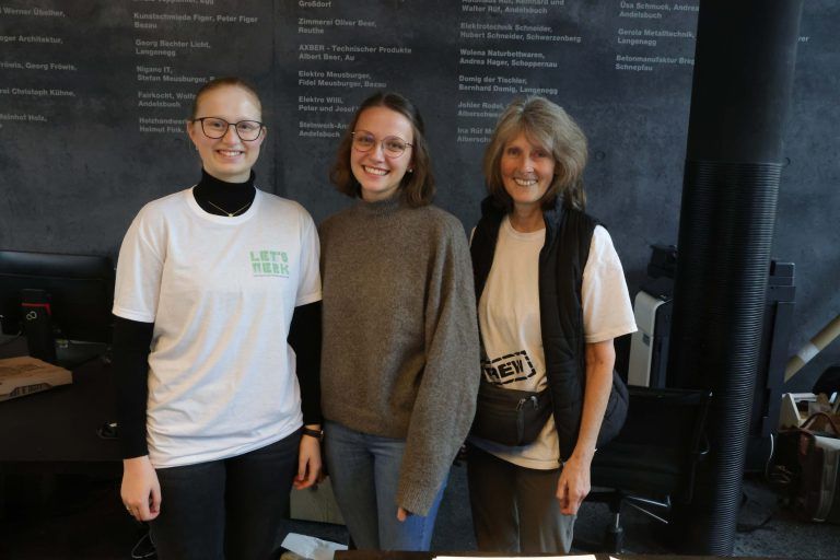 Ida Meusburger, Veronika Dragaschnig und Waltraud Dockal.