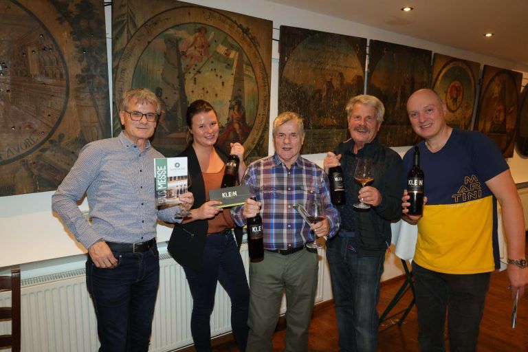 Natalya Bilyayeva (Weingut Klein, Andau), mit Jassern Benny und Walter Lampert, Elmar Müller und Peter Wehinger.