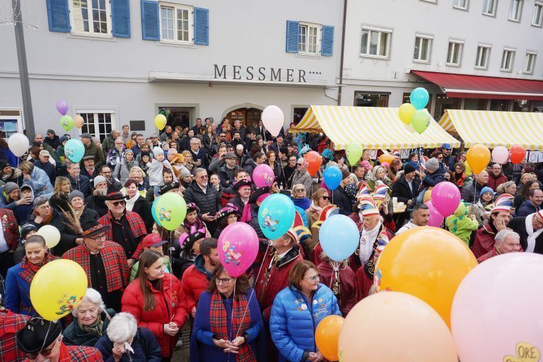 In der Kornmarktstraße grassierte das Faschingsfieber.