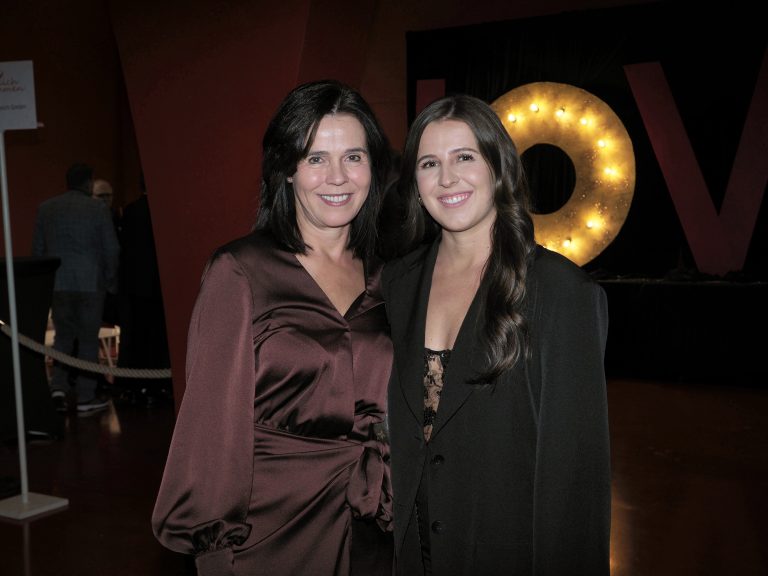 Künstlerin Maria Gabriel mit Tochter Linda (GABsolutions).