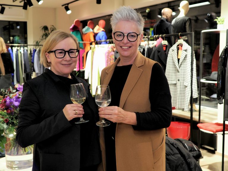 Sabine Nussbichler und Elke Vögel (Schuhhaus Vögel).