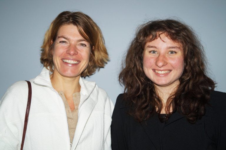 Regisseurin Lisa Marie Cerha und Katalin Paszti.