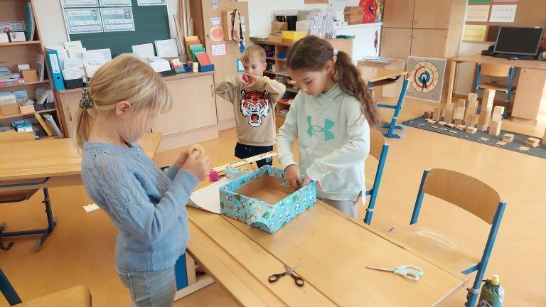 Die Schuhkartons wurden schön gestaltet.