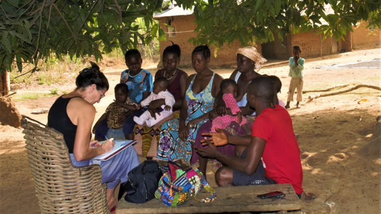 Auch in Sierra Leone, Westafrika, sprach Doris Burtscher mit vielen Einheimischen.