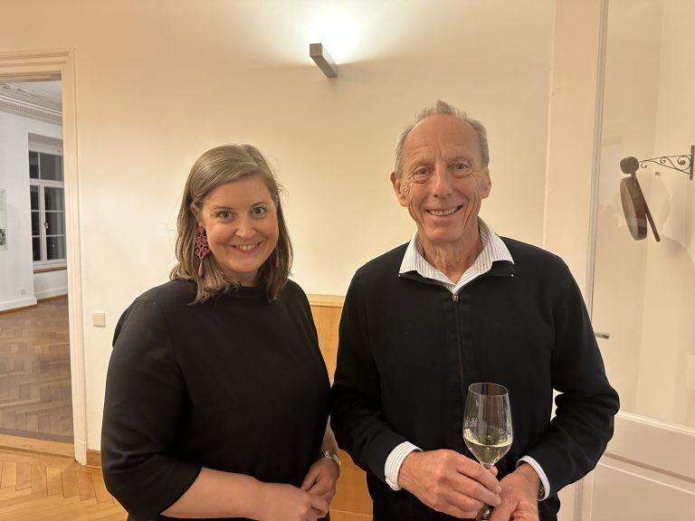 Verena Burtscher, Geschäftsführerin der Villa Falkenhorst, und Vizebürgermeister Reinhold Schneider.