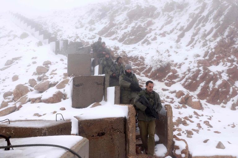 An der Grenze zum Libanon patrouilliert das israelische Militär.AFP