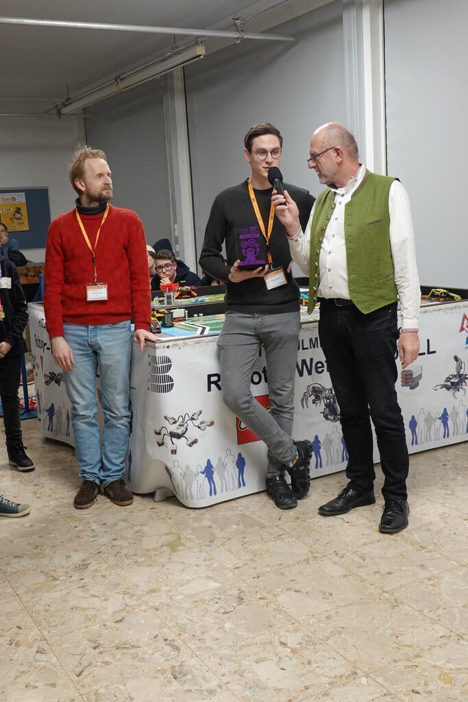 Auch als Moderator macht Karl Mohr eine gute Figur. Im Februar moderiert er die First Lego League in Graz.
