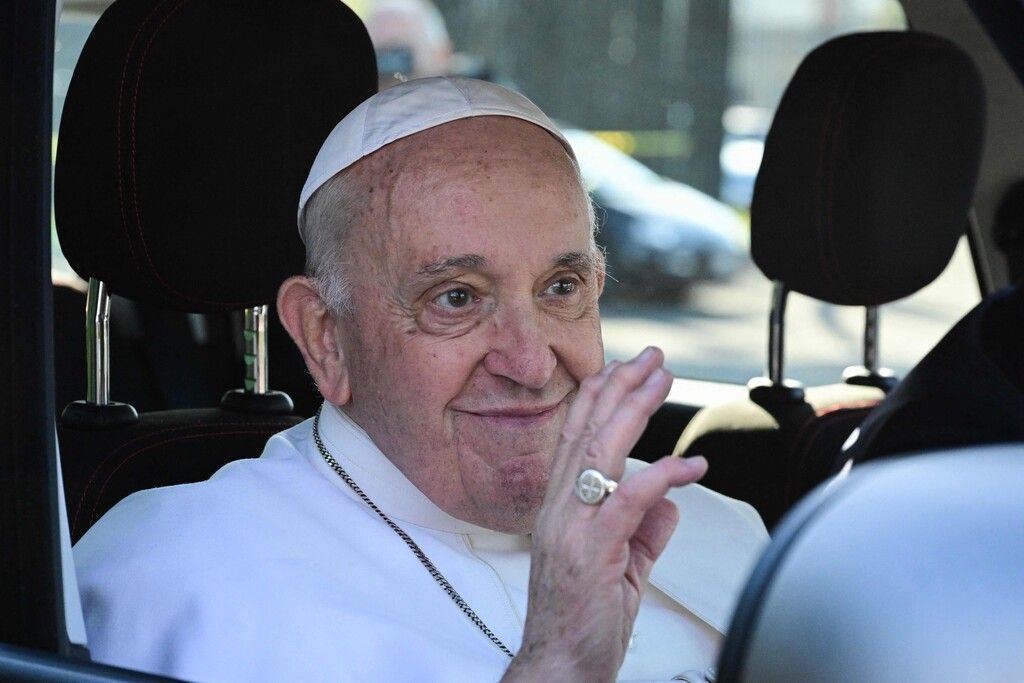 Fuhrpark des Papstes soll sauberer werden