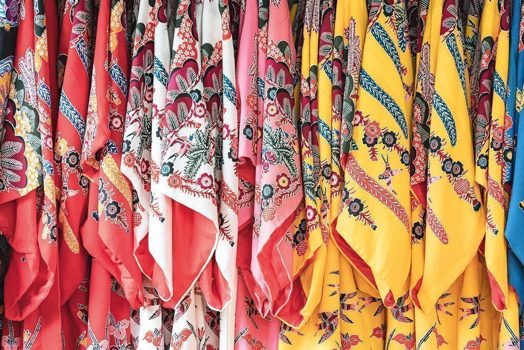 Bunte Stoffe und kunstvolle Muster