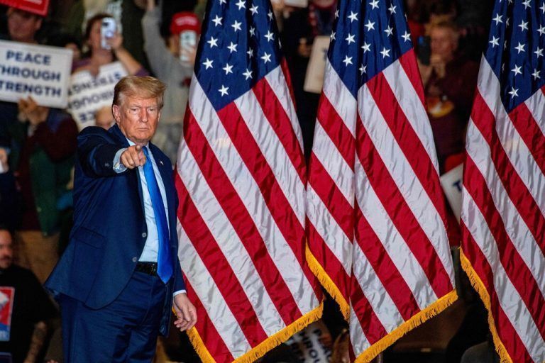 Donald Trump bringt sich für die Wahl in einem Jahr in Stellung. Hier auf einer Wahlkampfveranstaltung in New Hampshire. AFP