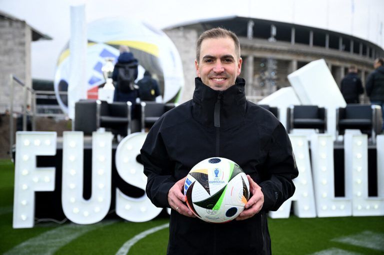 EM-Turnierdirektor Philipp Lahm, seit 11. 11. 40 Jahre alt, mit dem Spielball.Reuters
