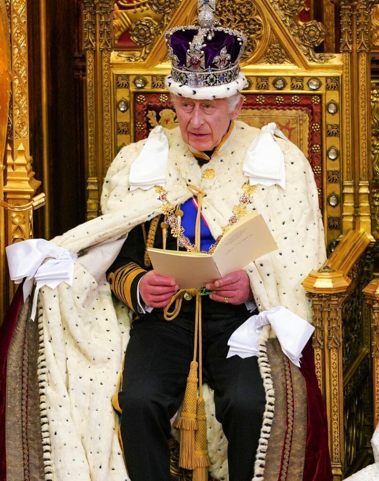 Charles III. hielt erste Thronrede als König
