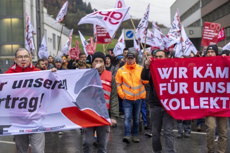 Metaller-KV: Mit Streiks Druck machen