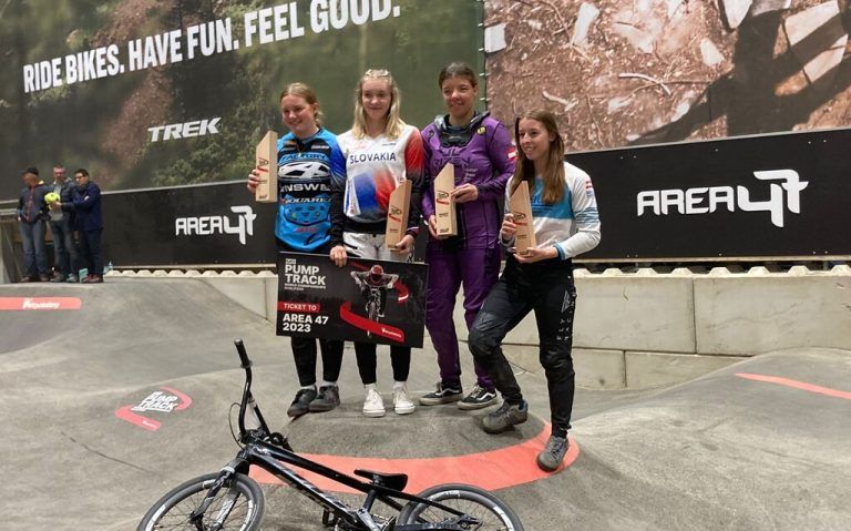 Hannah Muther, rechts im Bild, qualifizierte sich für das Weltfinale.bmx bludenz