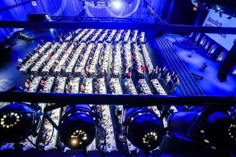 Hochkarätige Vorträge, spannende Impulse: Das Festspielhaus verwandelte sich in einen Treffpunkt für Wirtschaftstreibende.