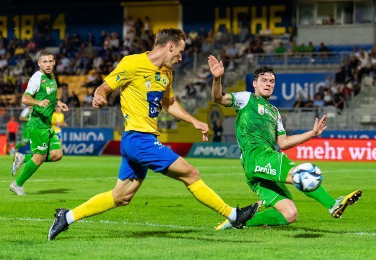 In der zweiten Cuprunde gewann die Austria gegen den Zweitligisten Vienna mit 3:2.Gepa