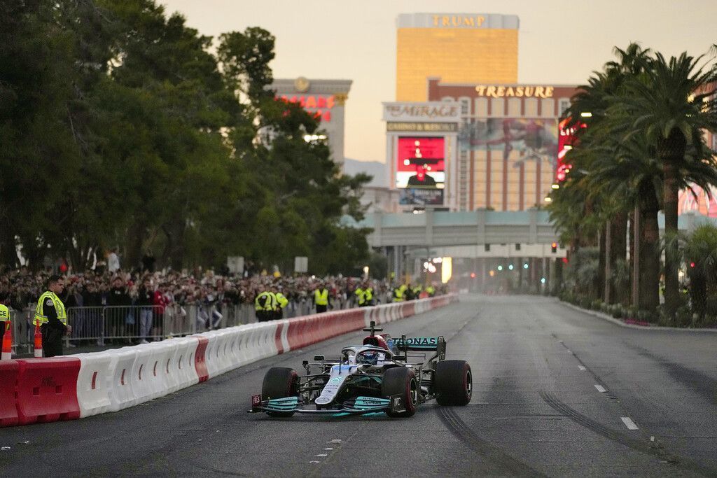 Formel 1 legt die Glitzerstadt lahm