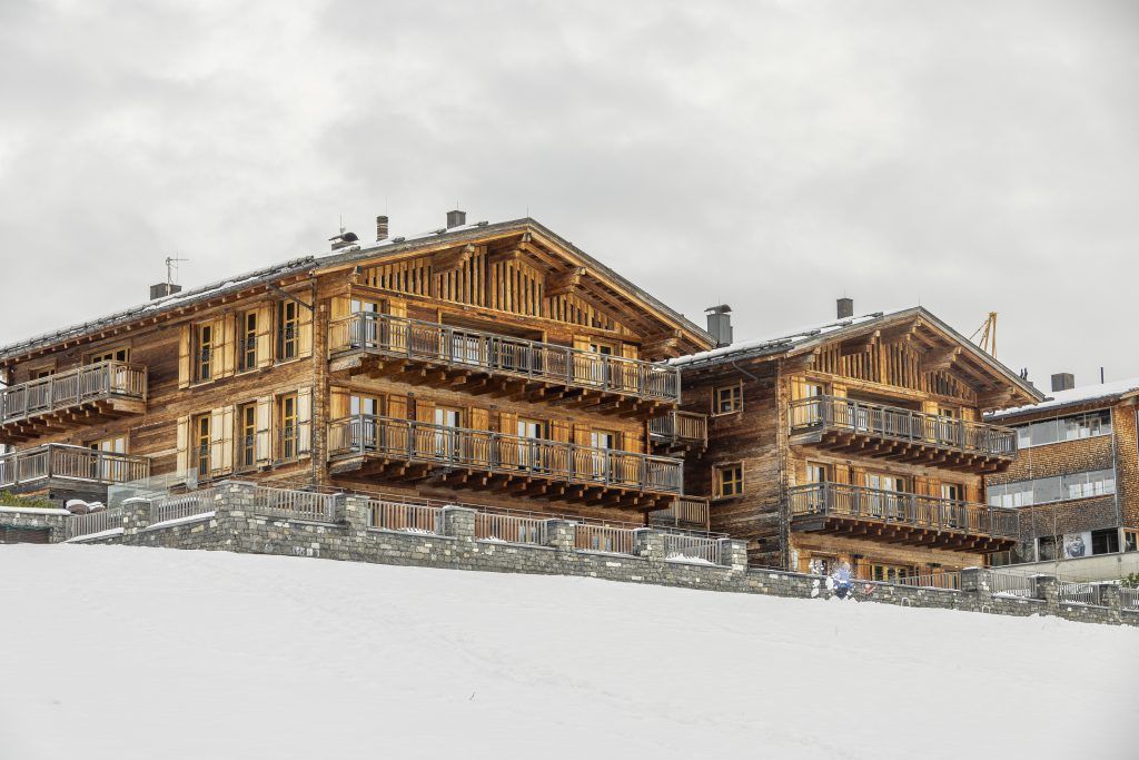 Warum in Benkos Lecher Hotel Chalet N. nur selten Gäste anzutreffen sind