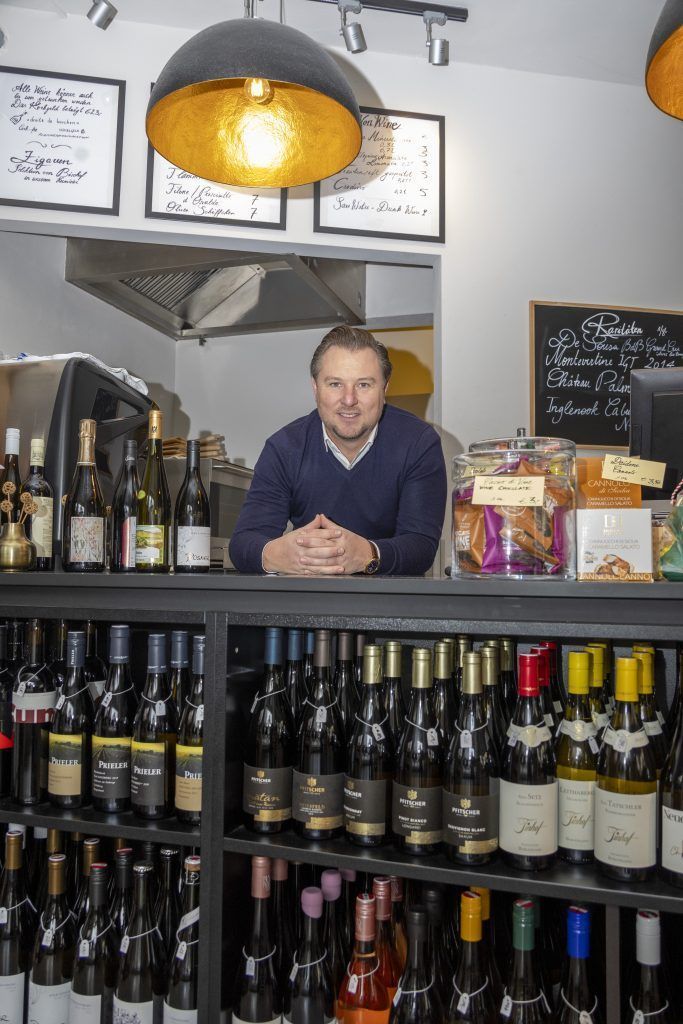 Von der Skaterhalle in die Vinothek