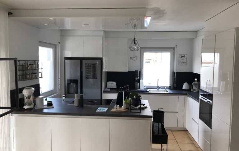 Referenzküchen von Art of Kitchen wurden manchmal günstiger verkauft. FA