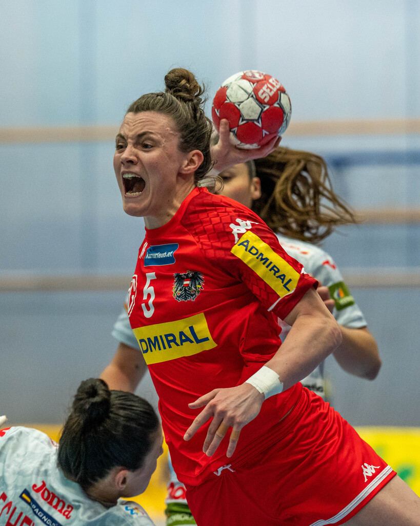 ÖHB-Frauenteam mit Kantersieg
