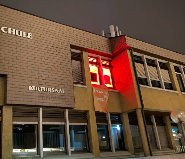 Auch beim Rathaus wurde die Aktion sichtbar gemacht.