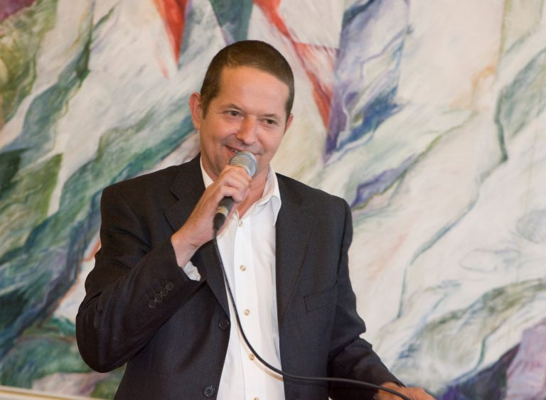 Raimund "Tschako" Jäger war einer der bekanntesten Künstler und Journalisten Vorarlbergs.<span class="copyright">Roland Paulitsch</span>