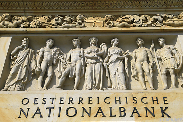 OeNB erwartet im kommenden Jahr leichte Wirtschaftserholung