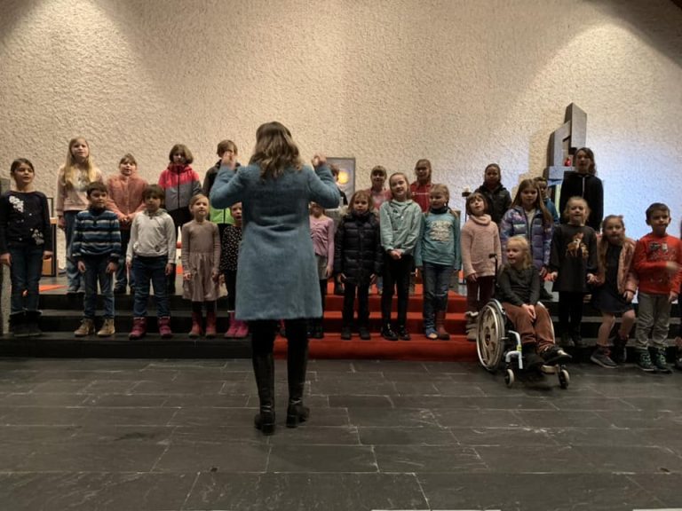 Auch die kleinsten bewiesen auf dem Adventkonzert großes musikalisches Talent.