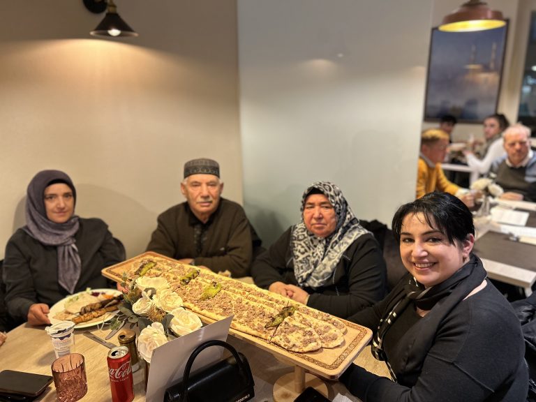 Großer Andrang bei der Eröffnung des türkischen Restaurants "Anatolia".
