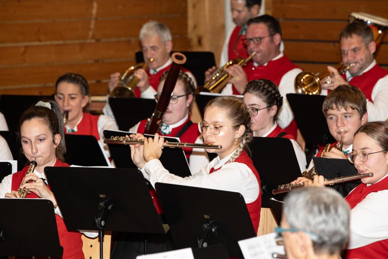 Mit viel Begeisterung bot der Musikverein Großdorf ein abwechslungsreiches Programm.