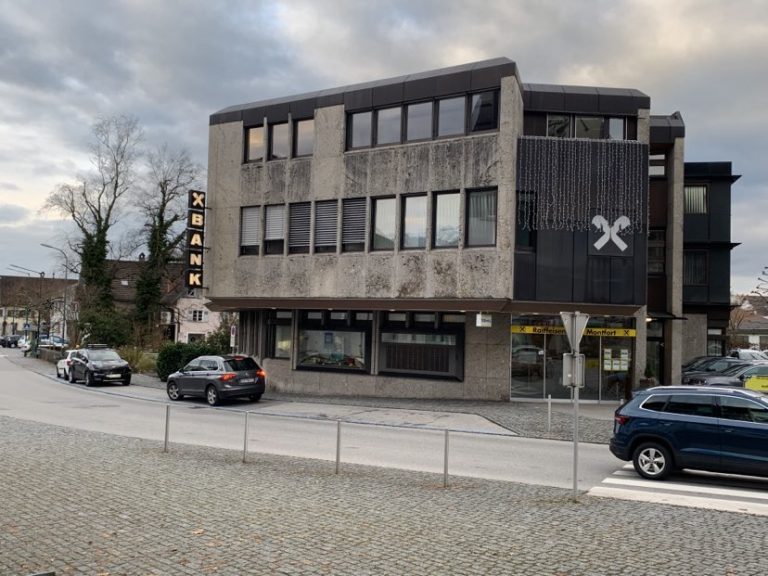 Rankweiler Volkspartei stimmt für Umwidmung des Geländes, um Weg für Großprojekt zu ebnen.