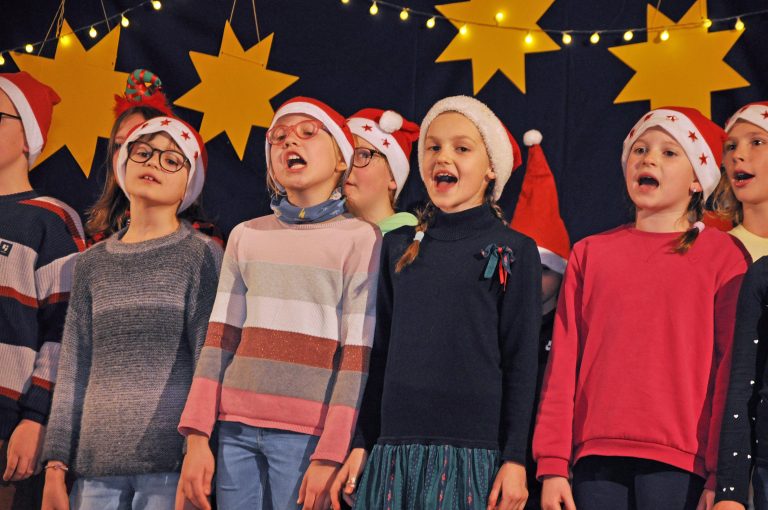 Weihnachtslieder wurden natürlich auch gesungen.