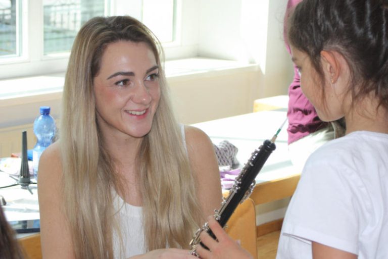 Die 34-jährige Alesia Varapayeva unterrichtet an der Musikschule Rankweil das Instrument Oboe.