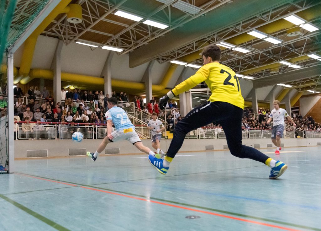Jetzt zaubern Feldkirchs Kicker auch in der Halle