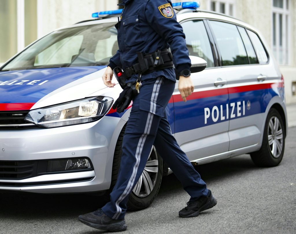 Mann soll in Bregenz nach versuchtem Diebstahl Frau geschlagen haben