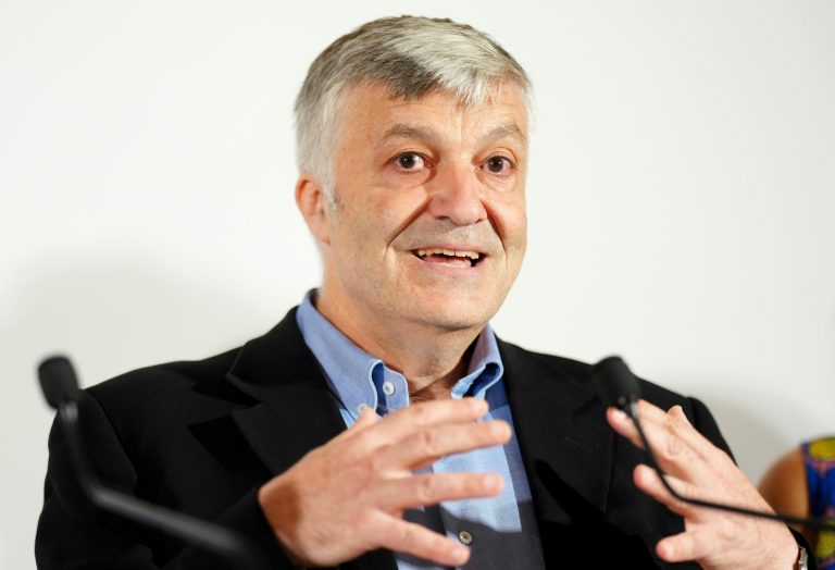 ABD0023_20230912 – WIEN –
STERREICH: Klimakonom Karl Werner Steininger (Wegener Center der Universitt Graz) am Dienstag, 12. September 2023, im Rahmen der PK “Fridays For Future” anl. des weltweiten Klimastreiks am 15.9. unter dem Motto “Zukunft fr Alle – Klimakatastrophengipfel JETZT!” in Wien. – FOTO: APA/GEORG HOCHMUTH