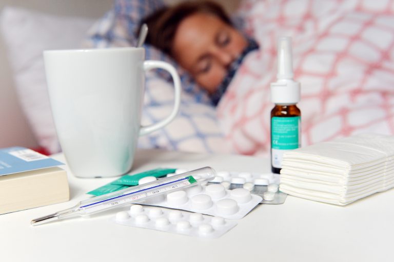 Mehr als 1170 bei der ÖGK versicherte Arbeiter und Angestellte befanden sich Anfang Dezember wegen Corona im Krankenstand.  APA