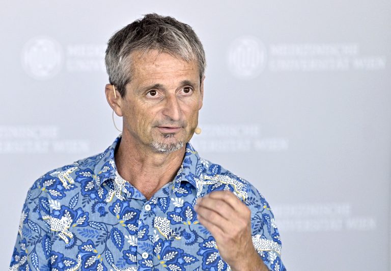 "Man setzt zu sehr darauf, dass es schon irgendwie gutgehen wird und reagiert erst dann, wenn es zu spät ist", kritisiert Hans-Peter Hutter. <span class="copyright">Foto: APA</span>
