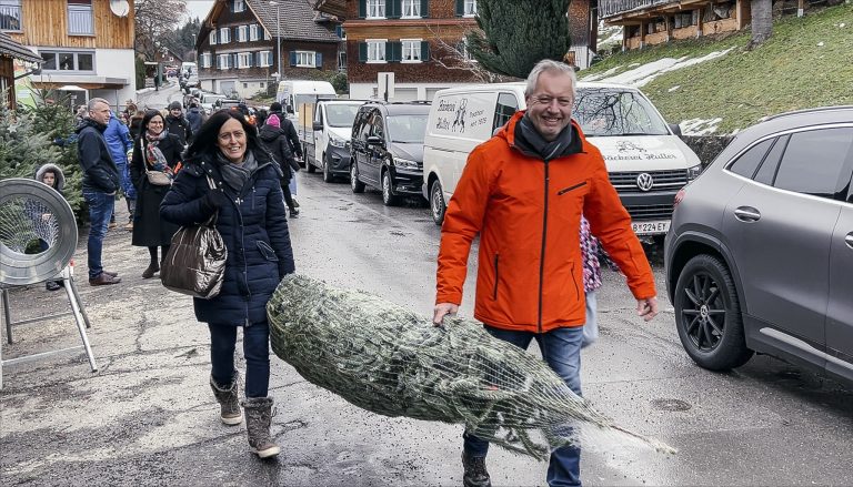Baum gefällt: Bettina Prendergast und Gerd Endrich.