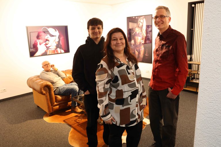 Raphael (l.) sowie Monika und Michael Bont.