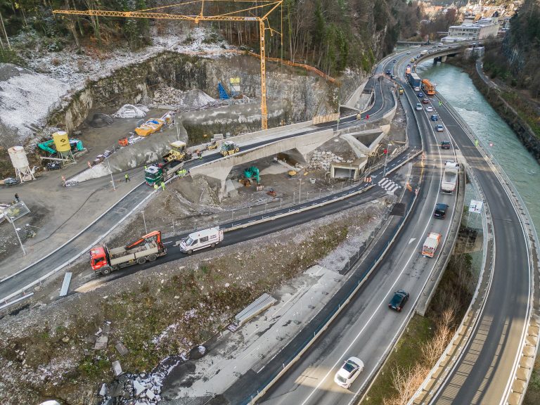 Die neue Rampenbrücke wurde Ende November für den Verkehr freigegeben. <span class="copyright">VN/Steurer</span>