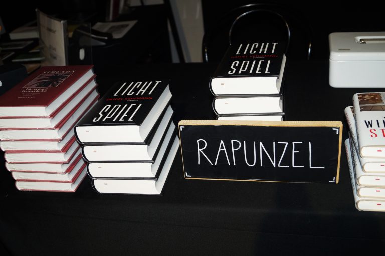 Eine vielfältige Sammlung an Büchern, ausgewählt von Experten für Literaturliebhaber.