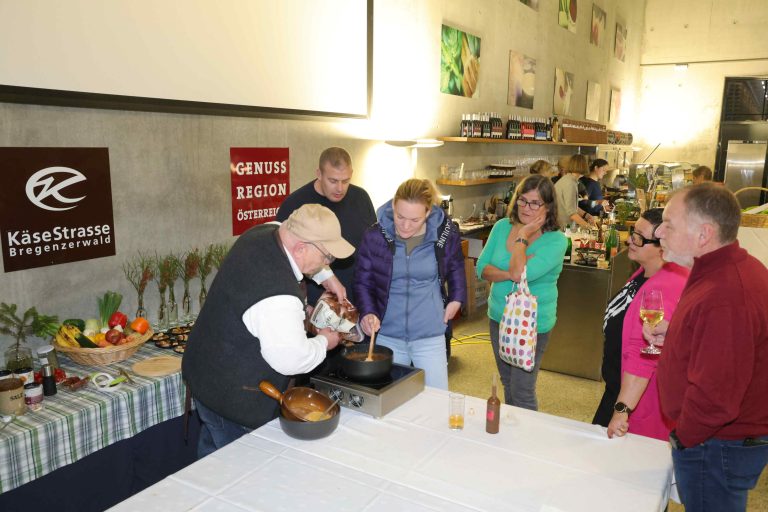 Zubereitung des Sig-Schoko-Fondues.