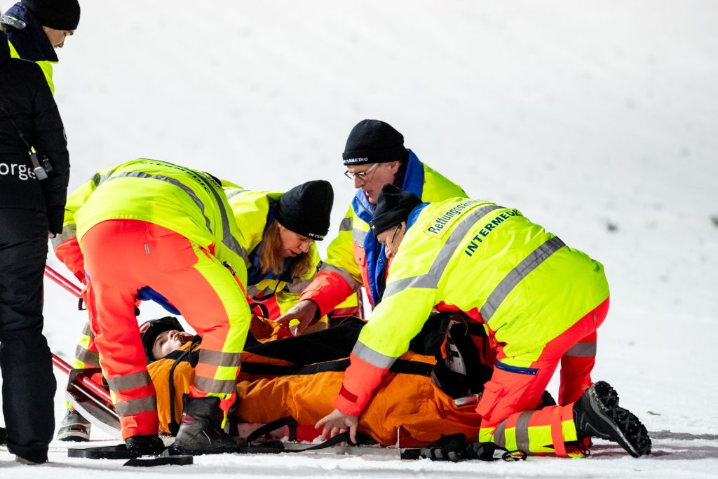 Norwegische Skispringerin kam mit dem Schrecken davon