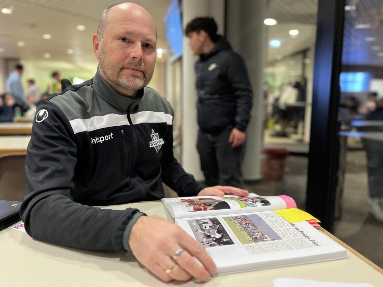 Jürgen Wegscheider spielte lange für den FC Wolfurt, heute ist er Kassier und Mitorganisator des Hallenmasters. <span class="copyright">VN/Plesch</span>