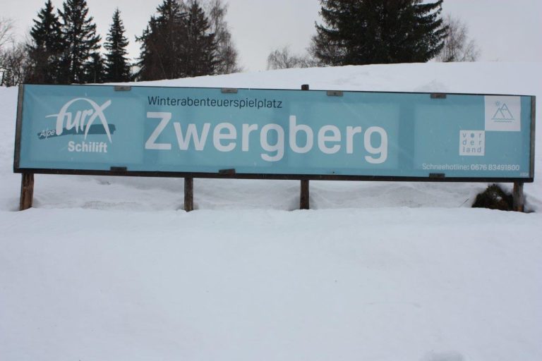 Auf dem "Winterabenteuerspielplatz" der Furxer Schilifte ist der Name Programm.