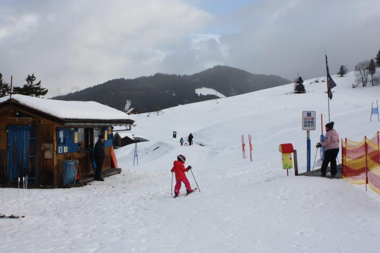 Nicht nur kleine Zwerge fanden heuer in Furx schon gute Wintersportbedingungen vor.