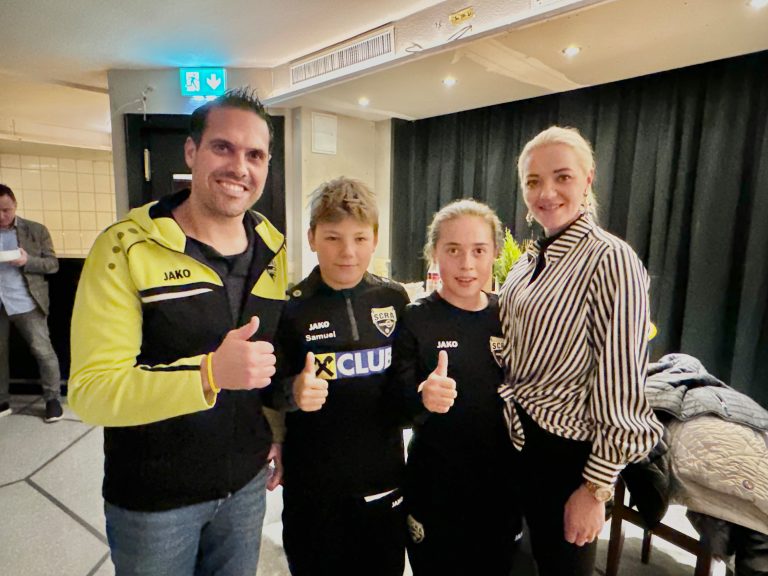Franz Josef und Natalie Giesinger mit Samuel und Rafi. <span class="copyright">Lutz</span>